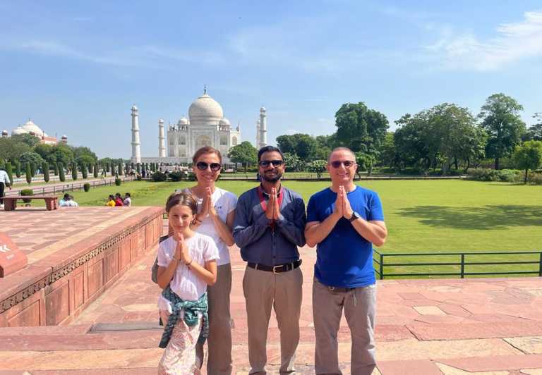Agra: Guided Tour of Taj Mahal, Agra Fort and Fatehpur Sikri