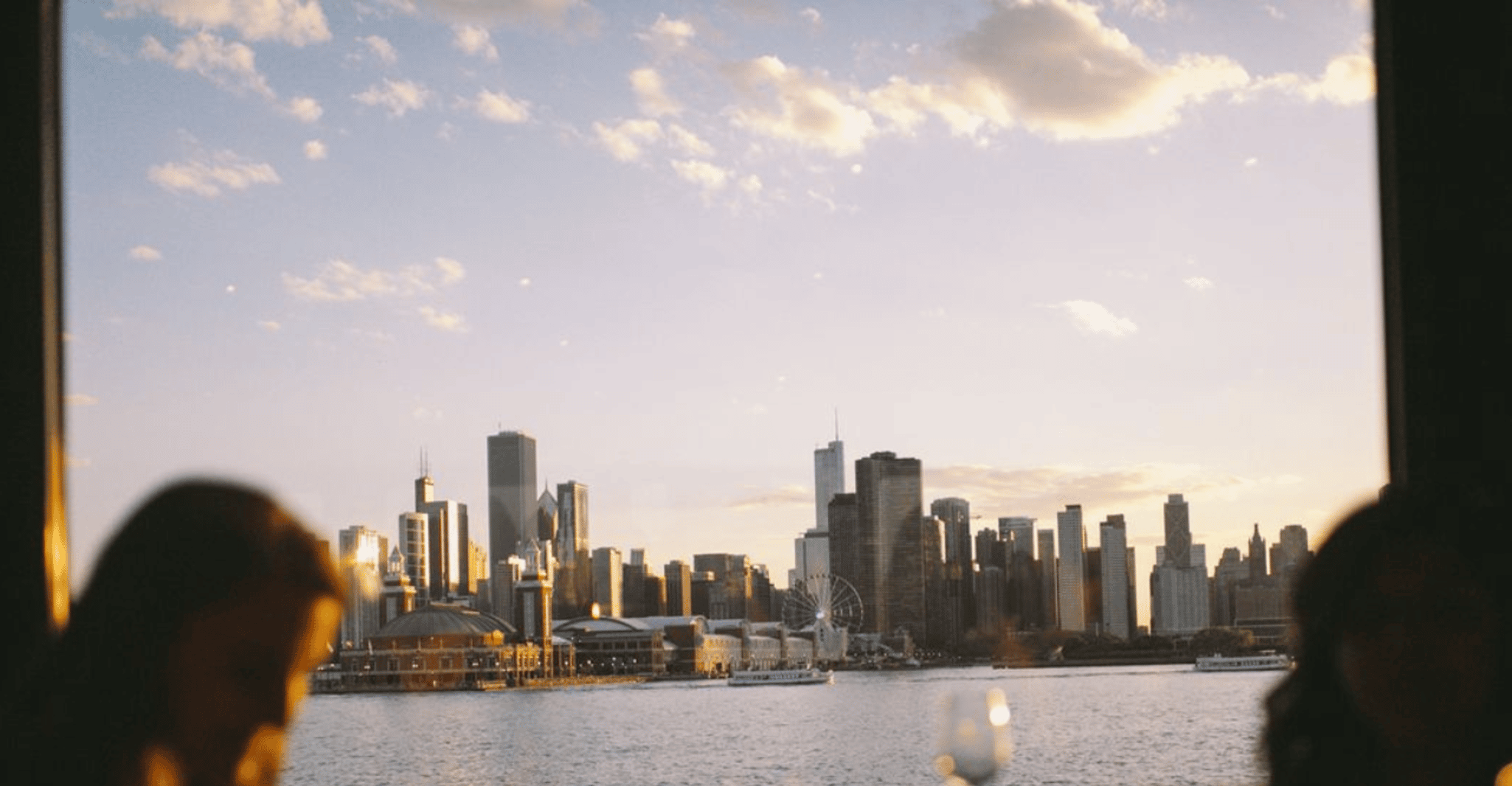 Chicago, Fireworks Buffet Diner Cruise sur le lac Michigan - Hizvo