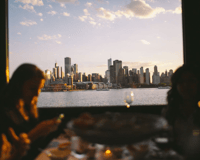 Chicago, Fireworks Buffet Diner Cruise sur le lac Michigan - Hizvo