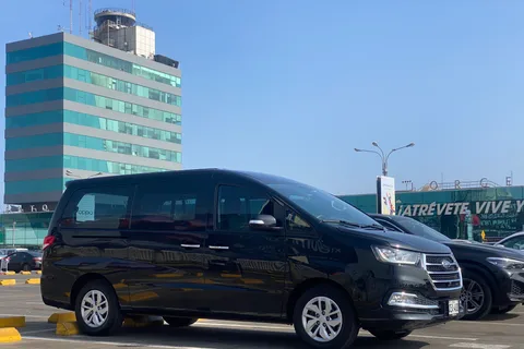 Taxi Airport Lima Peru
