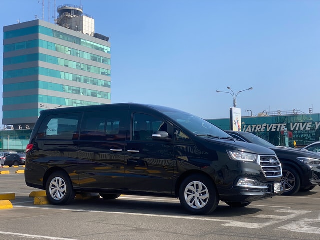 Taxi Airport Lima Peru