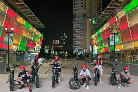 Passeio de E-Bike pelo Assassinato e História do JFK em DallasHistória da equitação: JFK&#039;s Dallas eBike Tour