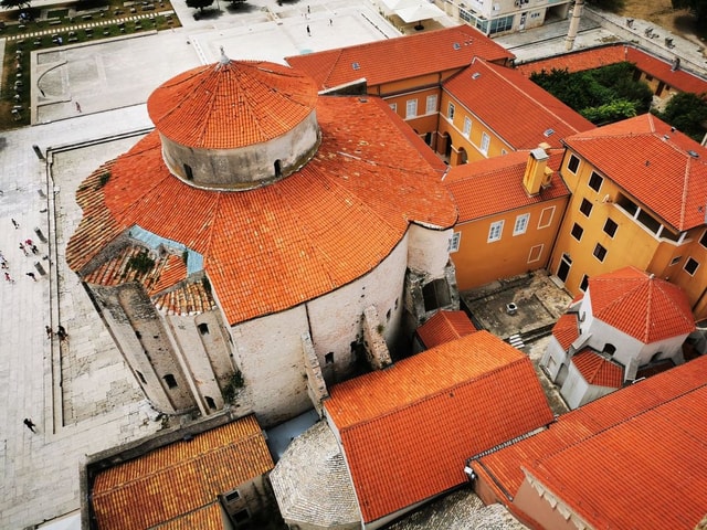 Zadar: City Highlights Walking Tour in Polish