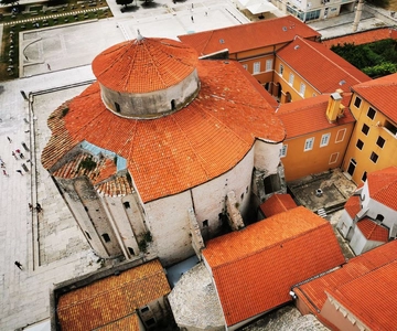 Ζαντάρ: Zadar: City Highlights Walking Tour στα πολωνικά