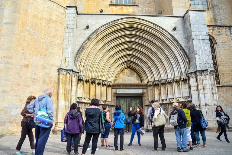 Depuis Barcelone : visite médiévale de GéroneDepuis Barcelone : visite de Gérone de 6 h en anglais