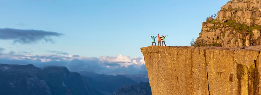 Stavanger : randonnée au lever du soleil au Preikestolen + petit-déjeuner buffet