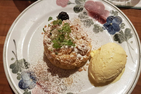 Bratislava: refeição de 3 pratos em um restaurante tradicional