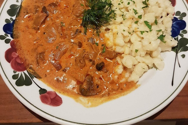 Bratislava: Comida de 3 platos en un restaurante tradicional