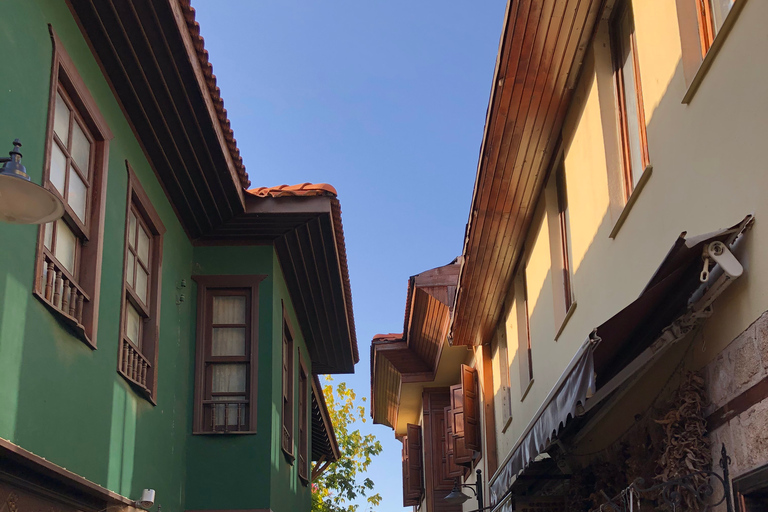 Erkunde die Altstadt mit lokalem Geschmack