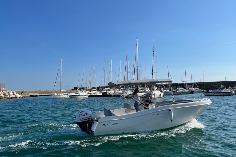 Amalfi coast tour with skipper from Salerno to Positano