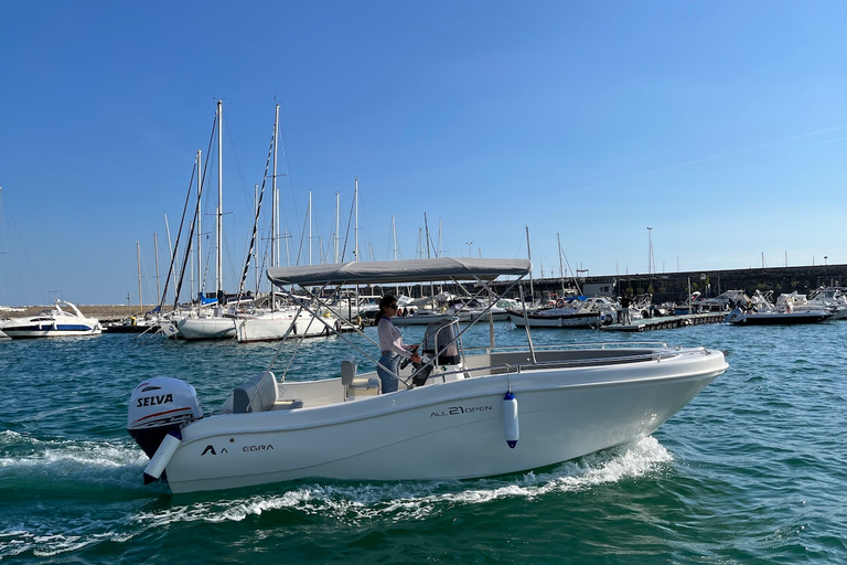 Amalfi coast tour with skipper from Salerno to Positano