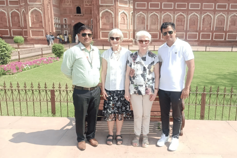 Ab Delhi: Tagestour zum Taj Mahal, Red Fort und Baby Taj