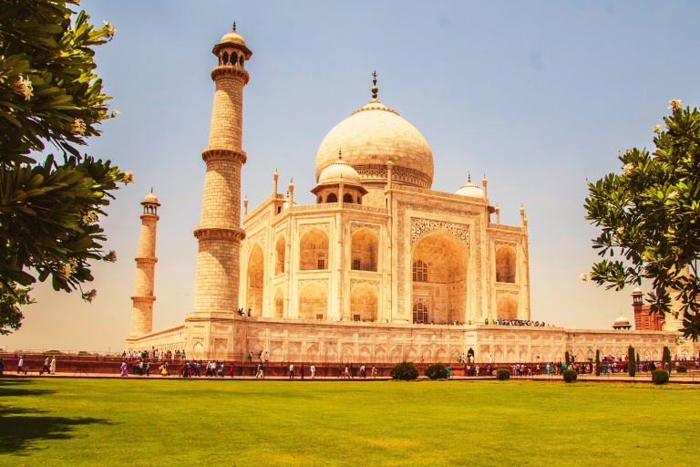 Visite du Taj Mahal depuis Delhi : Visite d'Agra en voiture le même jourVisite avec voiture + chauffeur + entrée payante + guide touristique + déjeuner