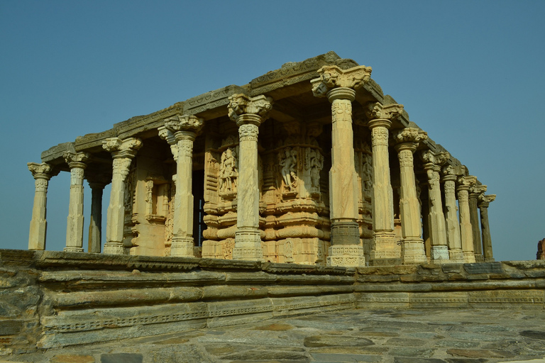 Dagtocht door het Kumbhalgarh-fort en de Ranakpur-tempel vanuit Jodhpur