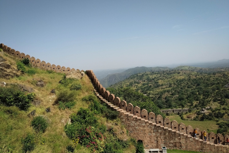 Excursion d'une journée au fort de Kumbhalgarh et au temple de Ranakpur depuis Jodhpur