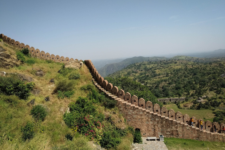 Excursion d'une journée au fort de Kumbhalgarh et au temple de Ranakpur depuis Jodhpur