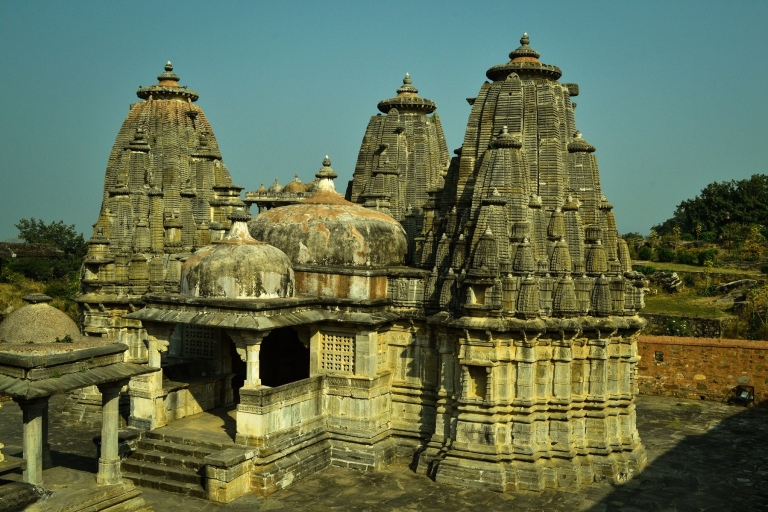 Dagtocht door het Kumbhalgarh-fort en de Ranakpur-tempel vanuit Jodhpur