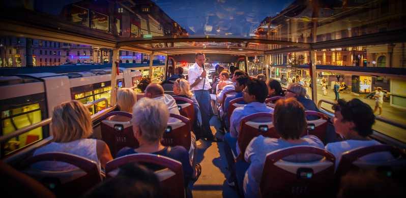 Berlin: Abendliche Stadtrundfahrt im Bus mit Live-Kommentar