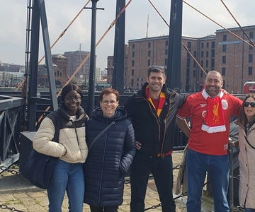 Liverpool: Guided City Walking Tour