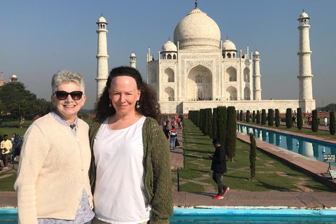 From Delhi: Private Agra Day Tour With Breakfast and DrinksTour with AC Car, Driver and Guide