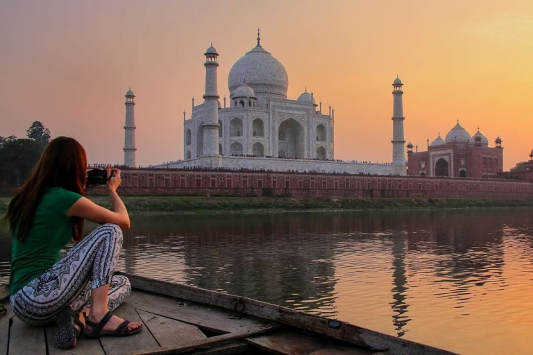 Excursion au lever du soleil à Agra à partir de Delhi Tout comprisExcursion au lever du soleil sur le Taj à partir de Delhi Tout compris
