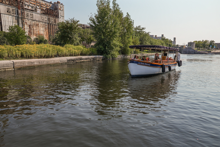 Montreal: Electric Boat Cruise with Onboard Bar Old Port: 45 Minute Electric Boat Tour