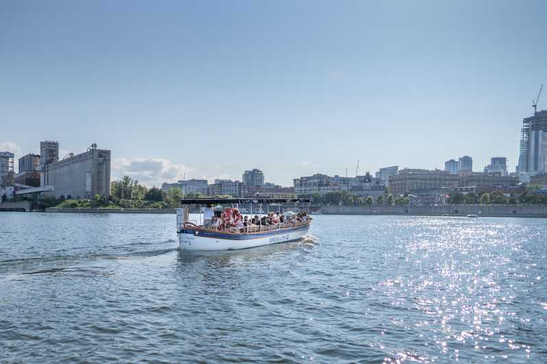 montreal electric boat cruise with onboard bar