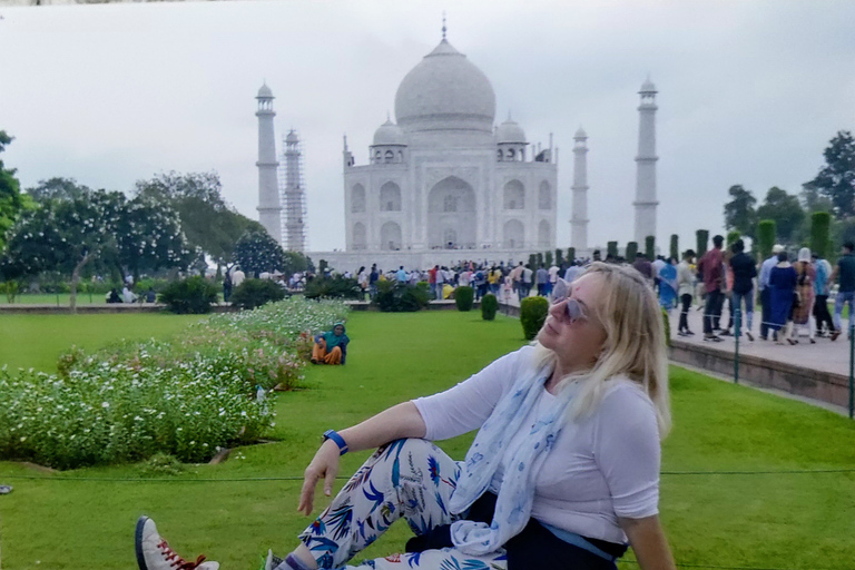 Depuis Jaipur - Sautez la ligne : Visite du Taj Mahal et d'AgraTour avec voiture uniquement