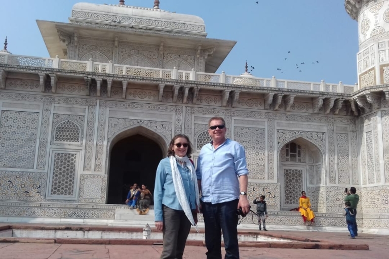 Depuis Jaipur - Sautez la ligne : Visite du Taj Mahal et d'AgraTour avec voiture uniquement