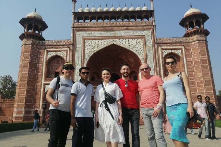Desde Jaipur - Sáltate la cola: Excursión al Taj Mahal y AgraRecorrido sólo con coche