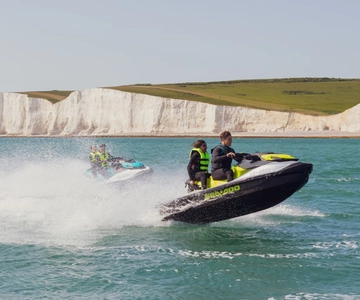 Brighton: Safári litorâneo guiado por jet ski Seven Sisters