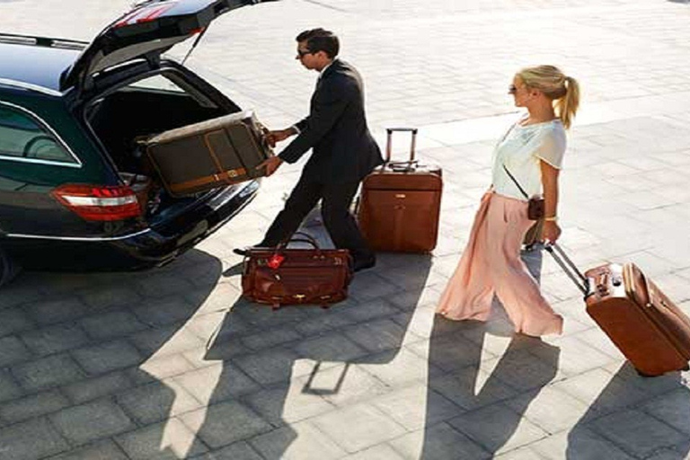 Assuan: Privater Transfer nach/von Hurghada