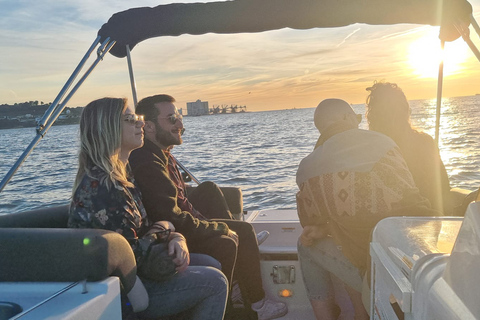 Lissabon: City Boat Cruise overdag/zonsondergang/nacht met champagne