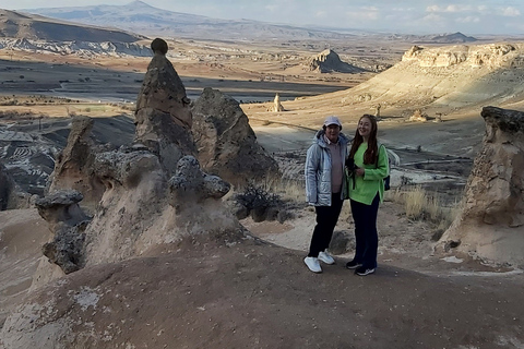 Full-Day Highlights Hiking Tour at Cappadocia Guied tour English, French