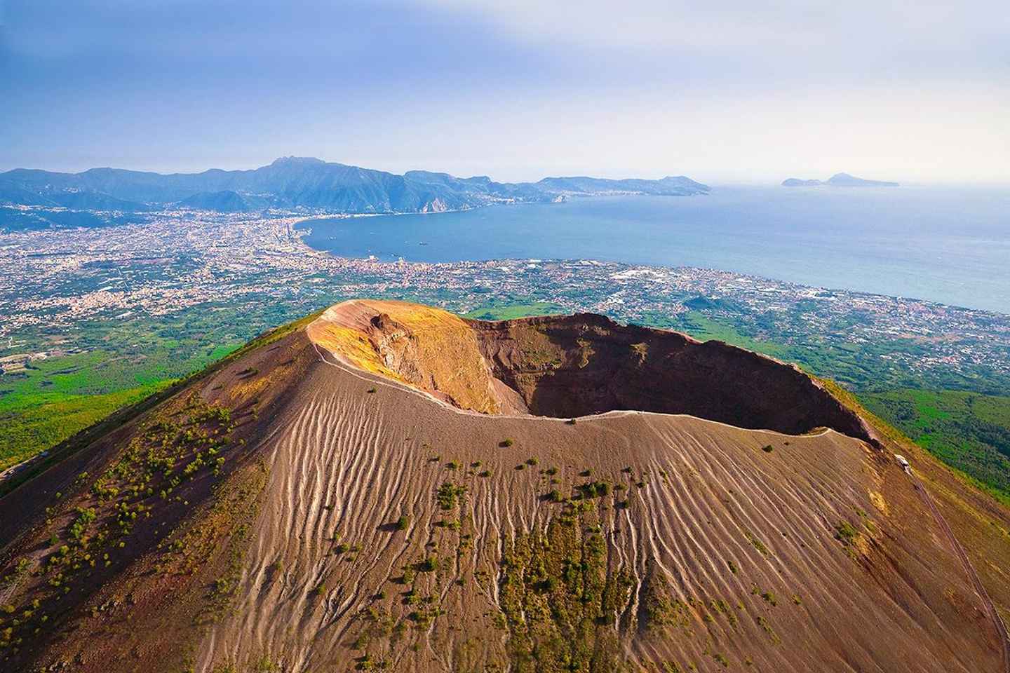 From Naples or Pompeii: Vesuvius Easy Tour