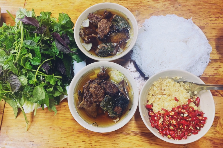 Visite de la cuisine de rue à Hanoi : Goûtez les meilleurs plats avec des locaux