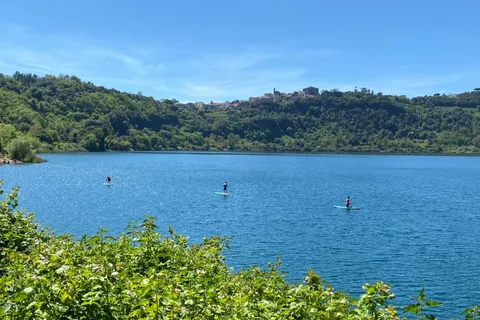 Lac Nemi : cours de SUP et dégustation au lac