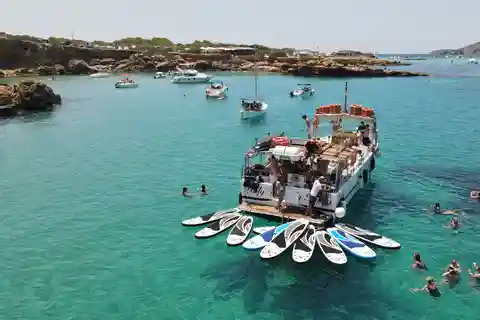 Ibiza: Sunset Cruise mit Tapas und Getränken