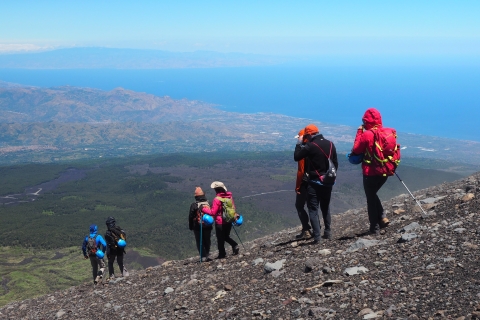 Catane : randonnée pédestre de l'Etna Nord aux cratères du sommet