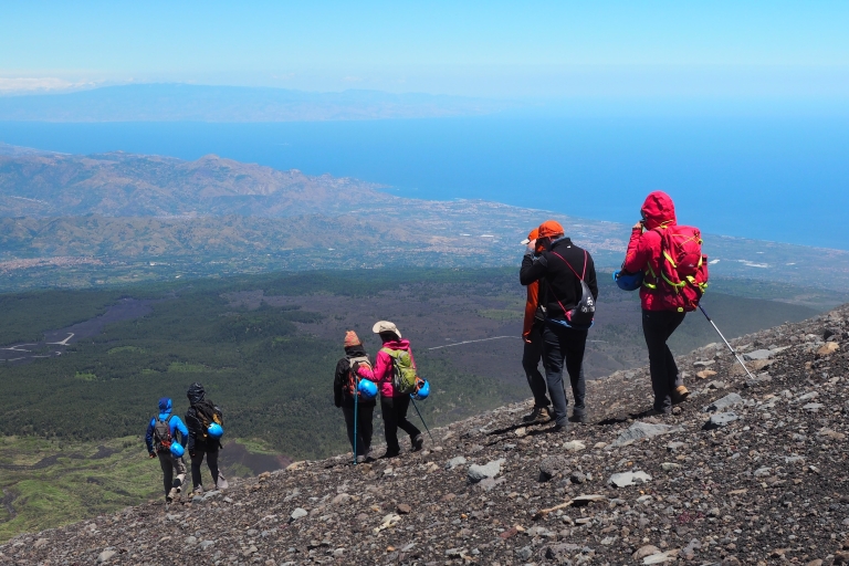Catane : randonnée pédestre de l'Etna Nord aux cratères du sommet