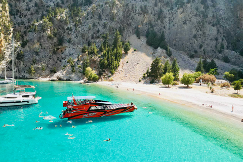 Rodas: Barco de alta velocidad a la isla de Symi y a la bahía de San JorgeEmbarcar en el Puerto de Mandraki en Rodas