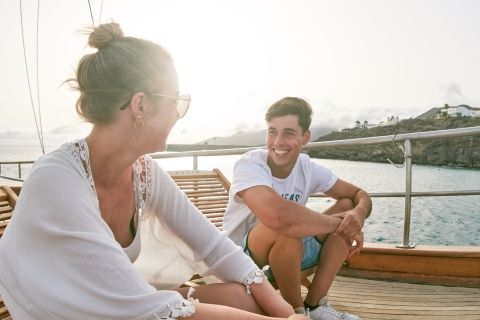 Bootsfahrten bei Sonnenuntergang auf Fuerteventura - Essen & Getränke inklusiveAktivität mit Pick-up
