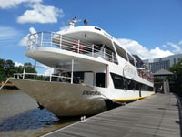 Sarawak Sunset River Cruise Tour yakınındaki oteller - Hizvo