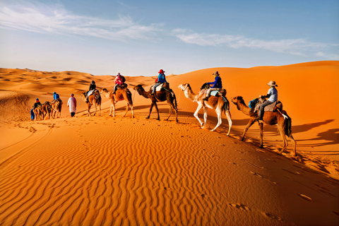 De Marrakech: Excursão de 3 dias a Merzouga e ao Deserto do SaaraPasseio padrão compartilhado