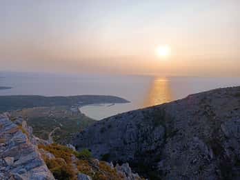 Chios: Private Sunset Hiking Tour to Lithi beach