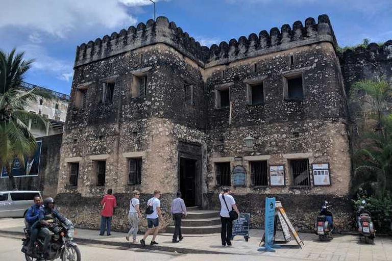 Zanzibar StoneTown Historischer Rundgang mit Mittagessen vor Ort.