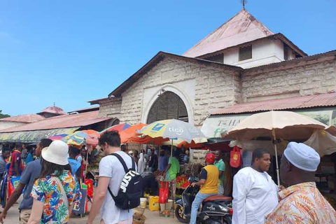 Zanzibar StoneTown Historischer Rundgang mit Mittagessen vor Ort.