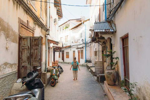 Excursión Histórica a Pie por la Ciudad de Piedra de Zanzíbar con Almuerzo Local.