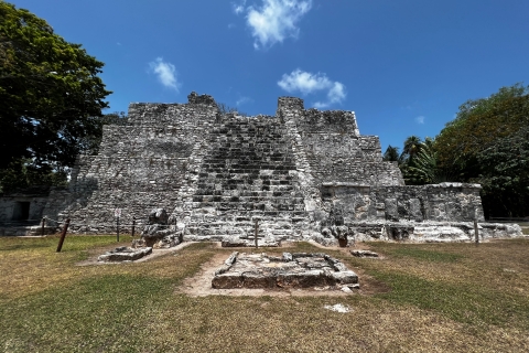 Combo 2 en 1 Ruinas Mayas + Parasail en la Bahía de Cancún