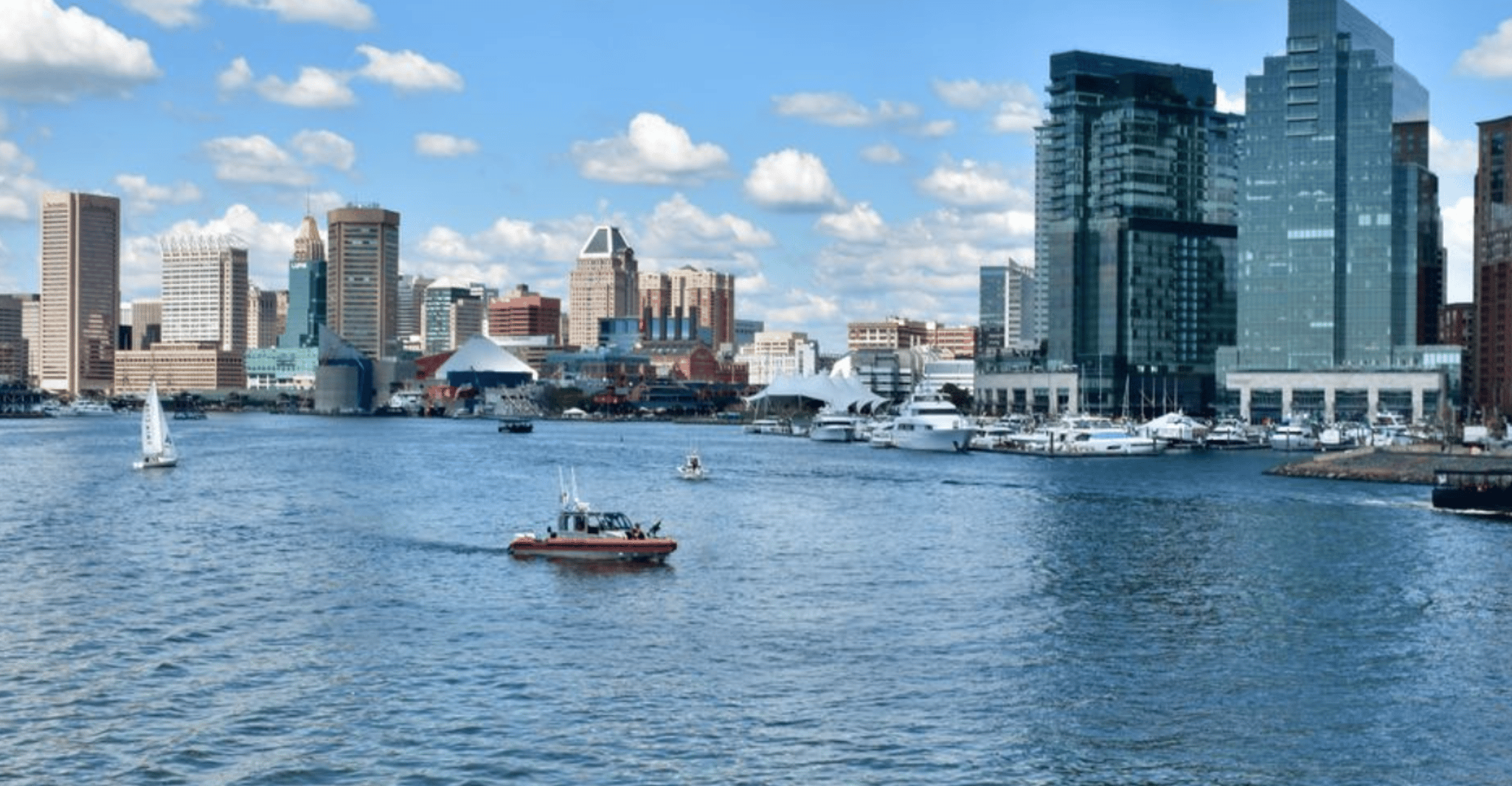 Baltimore, Inner Harbor Sightseeing Cruise yakınlarında yapılacak şeyler - Hizvo